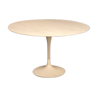Table en marbre Knoll 120cm