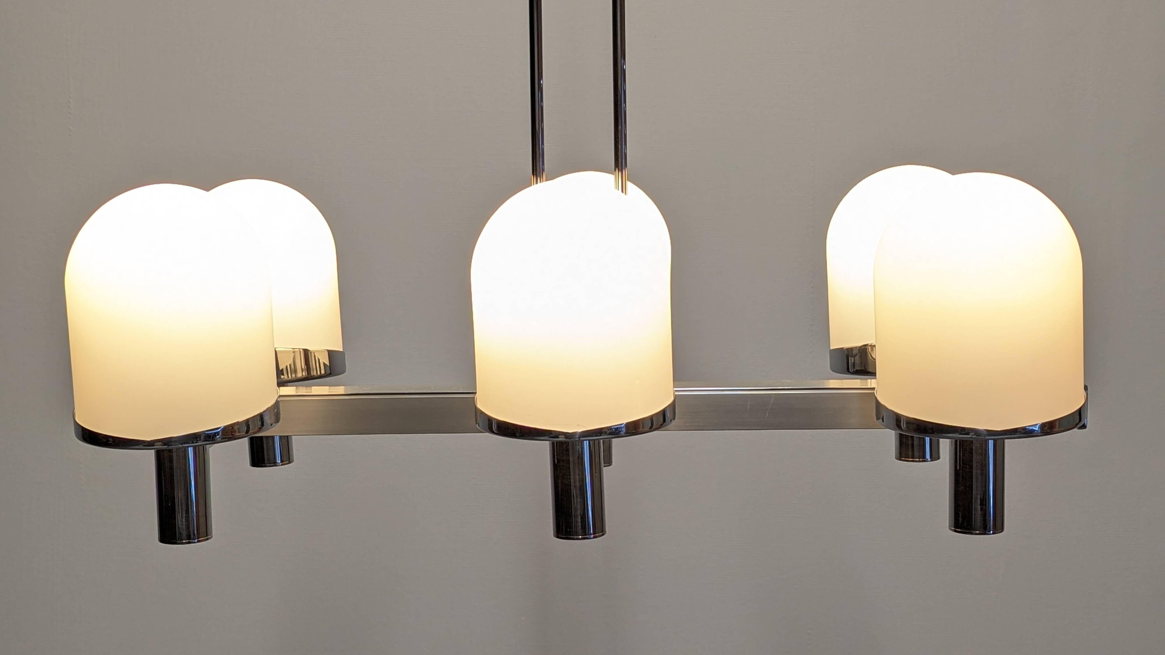 Space Age chandelier with 6 lights in white sandblasted opalines from the 60s/70s