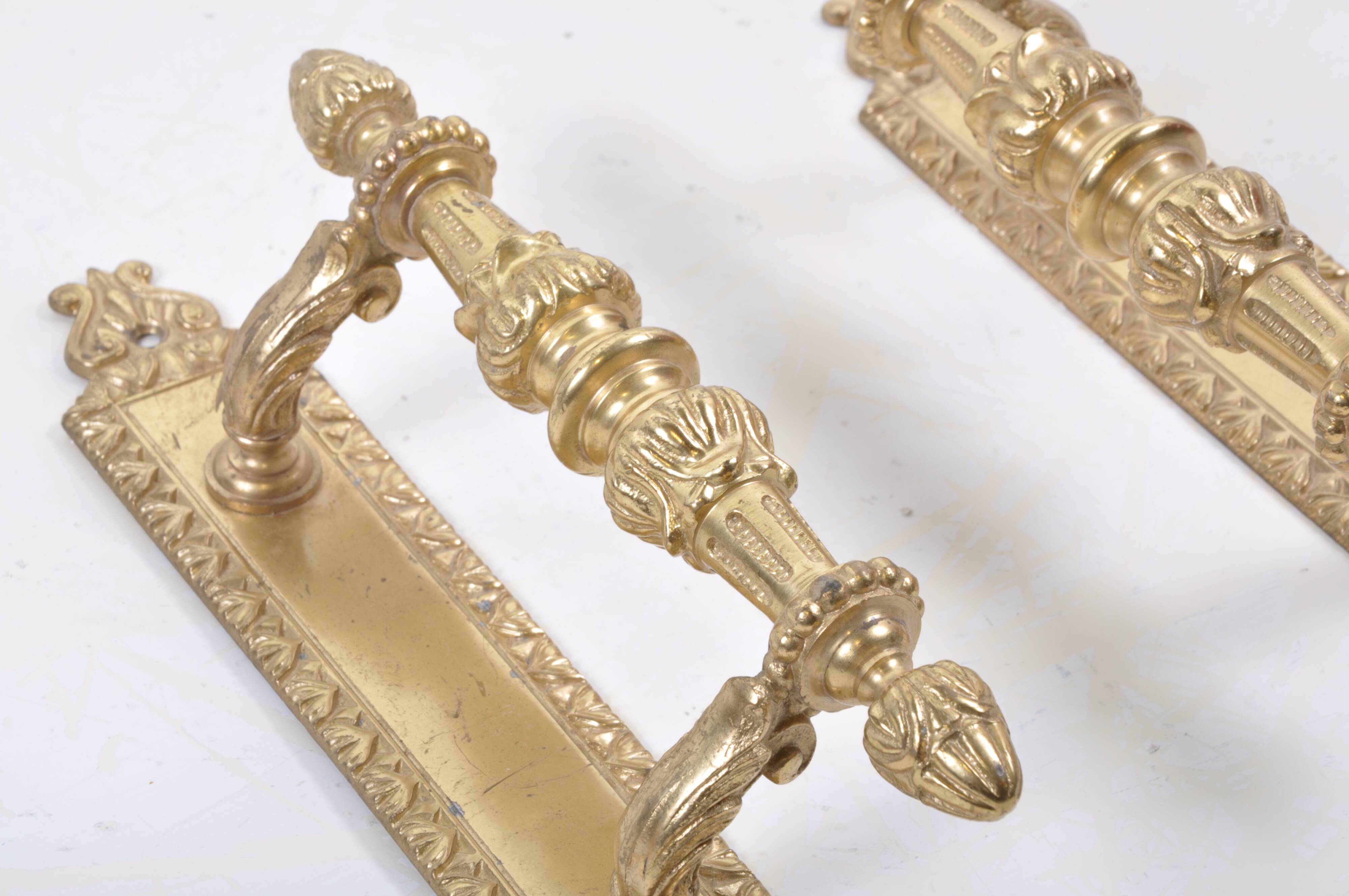 Pair of pull handles for a swing door / antique /