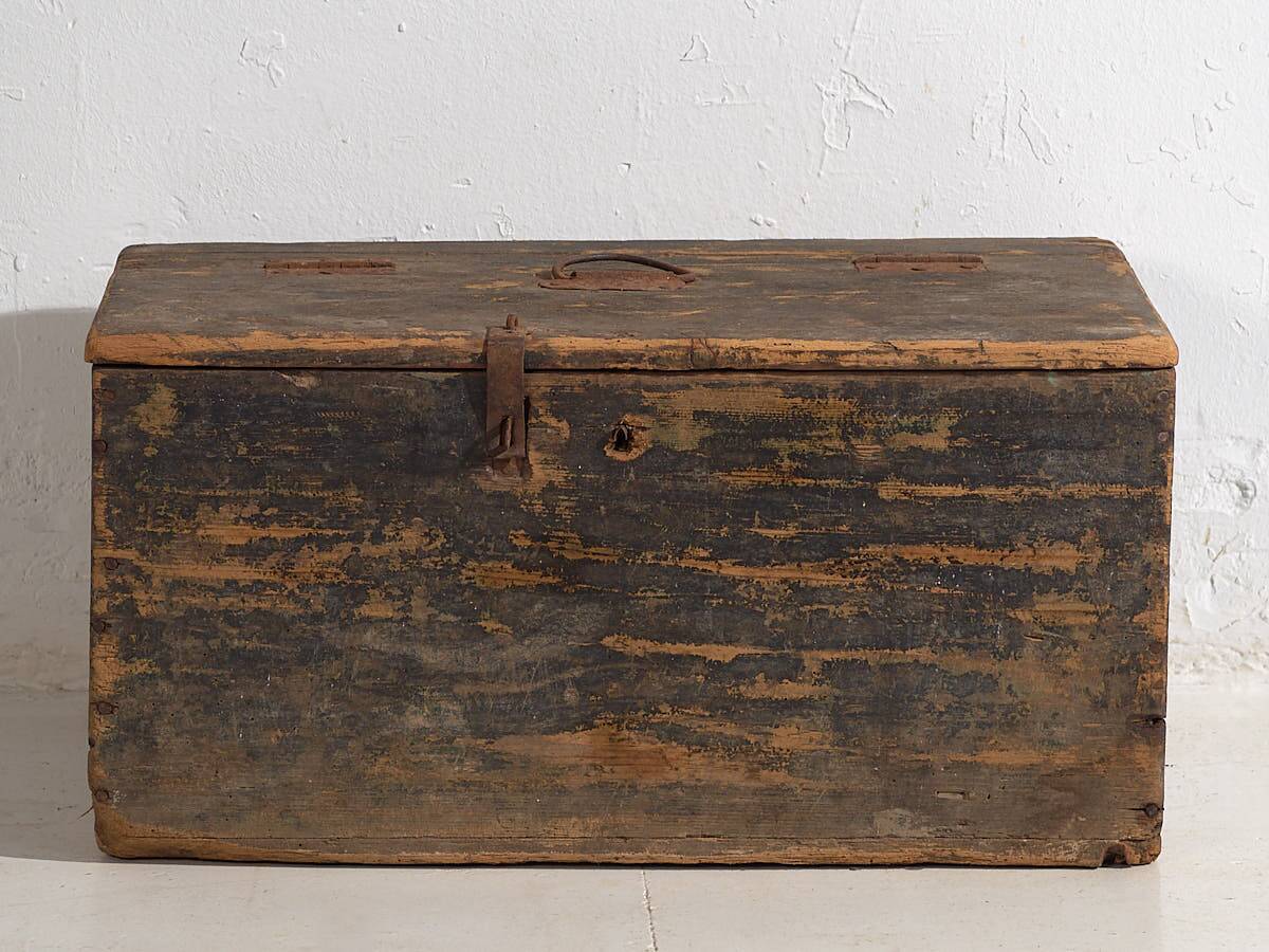 Old cobalt blue ammunition chest (c.1900) #64