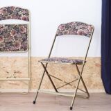 2 folding chairs with CHAISOR flower tapestry