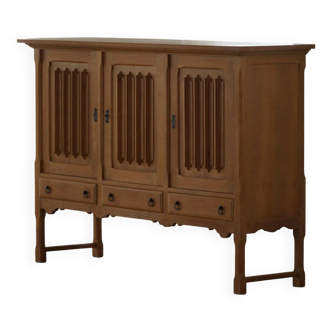 Brutalist oak sideboard, mid-century Danish design, Kjærnulf style, 1960s.