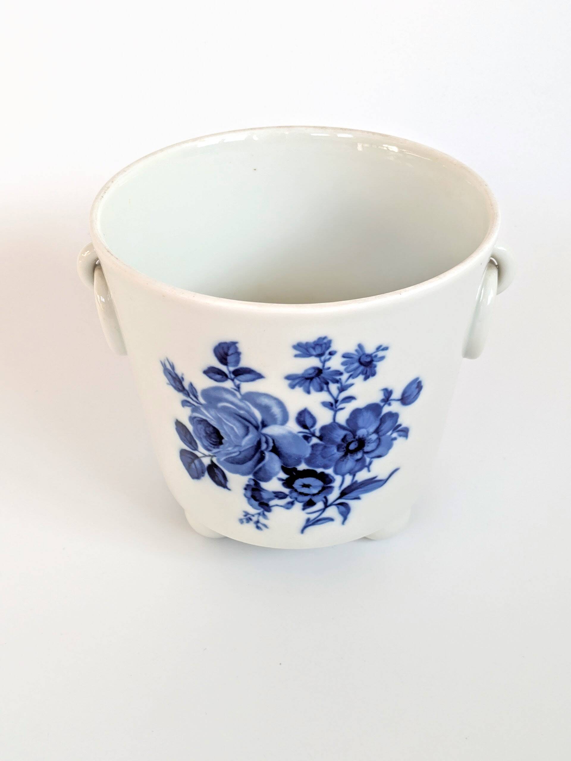 Porcelain Planter with Feet | Cobalt Blue Flora Decor | Lyngby Denmark