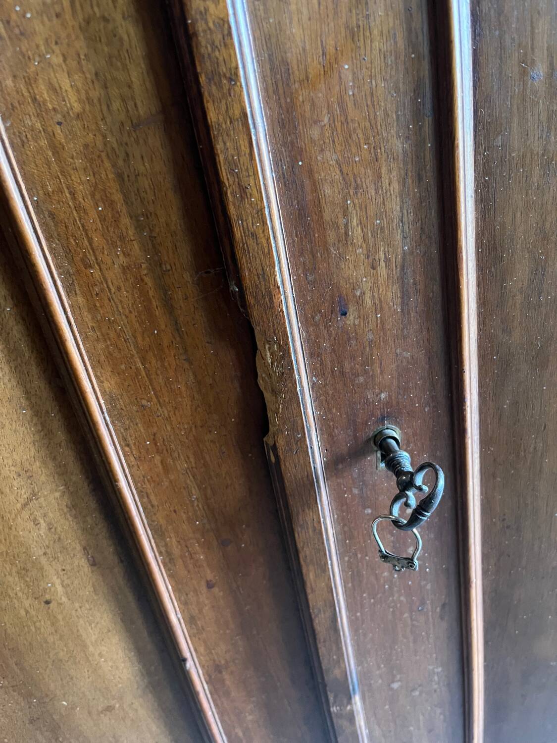 High walnut sideboard 1910/20