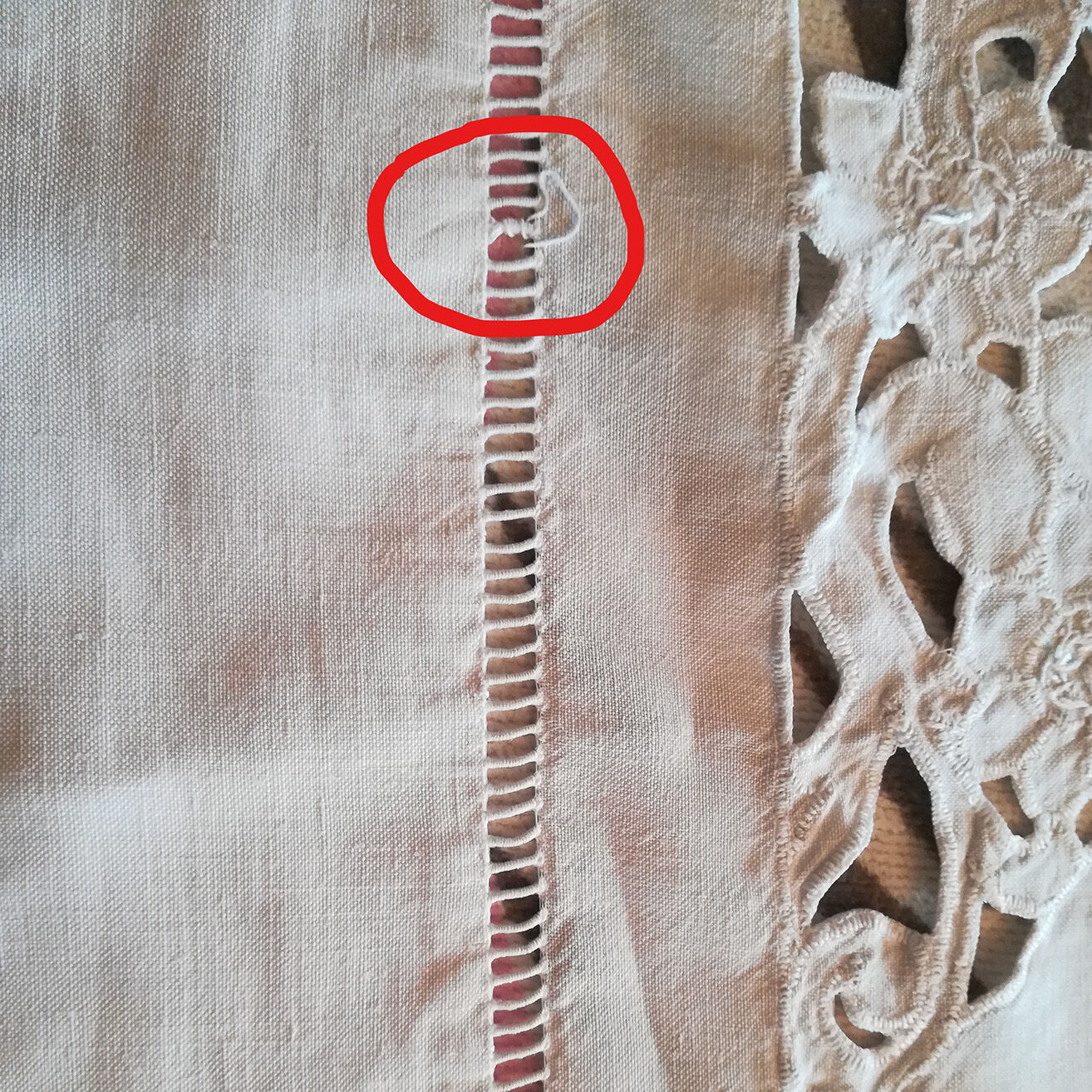 SD-encrypted embroidered sheet