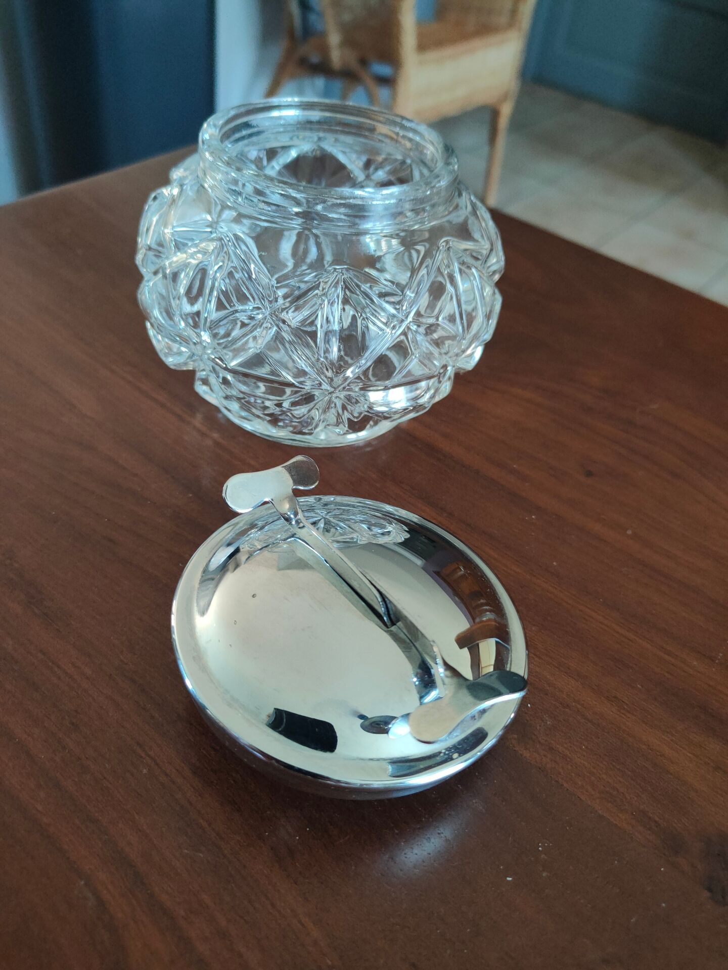 Sugar bowl with tongs