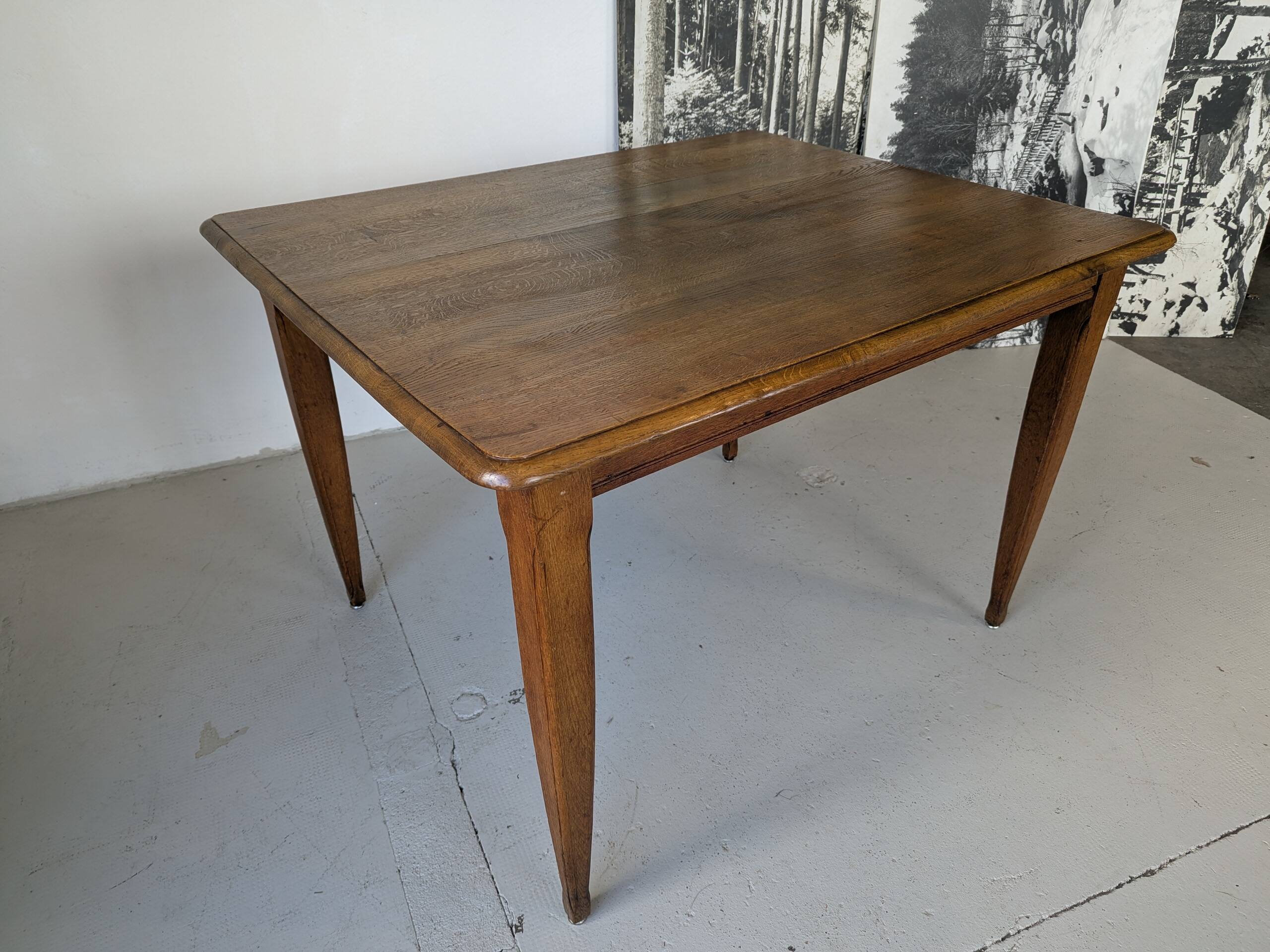 Golden oak table, farmhouse table 110 x 89 cm
