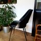 Chaise tonneau en skaï