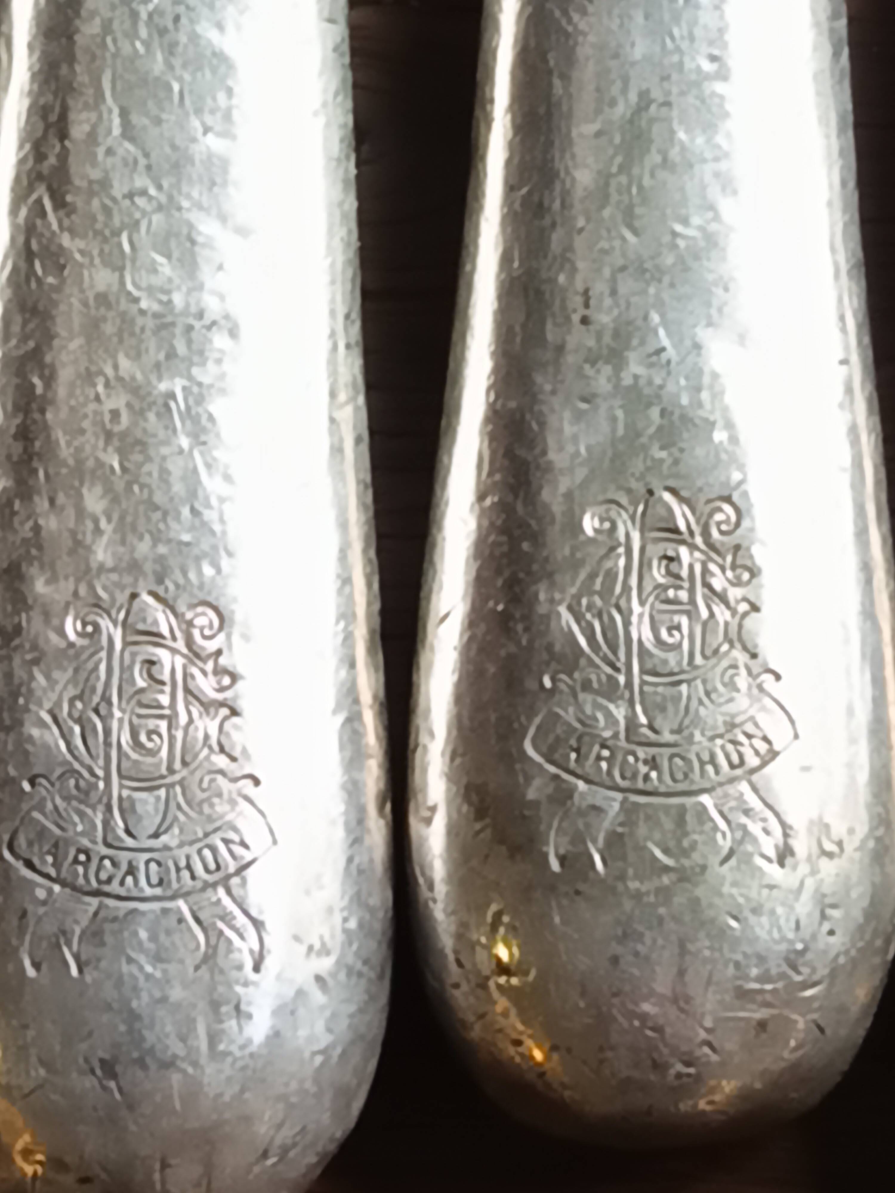 12 large silver-plated metal knives by Christofle 1860 monogrammed Palace Arcachon