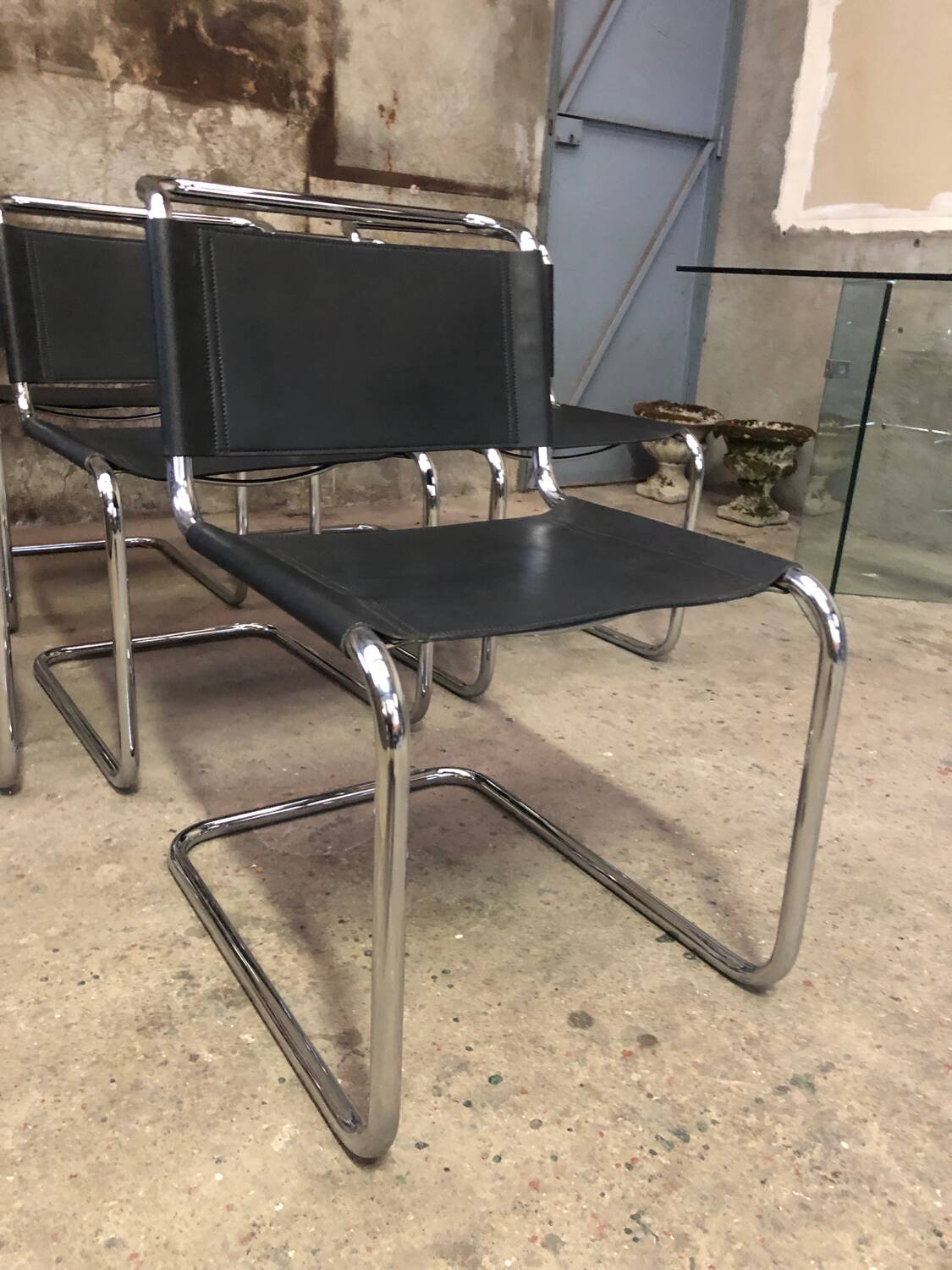 Ensemble de 7 Chaises S33 Mart Stam Circa 1980