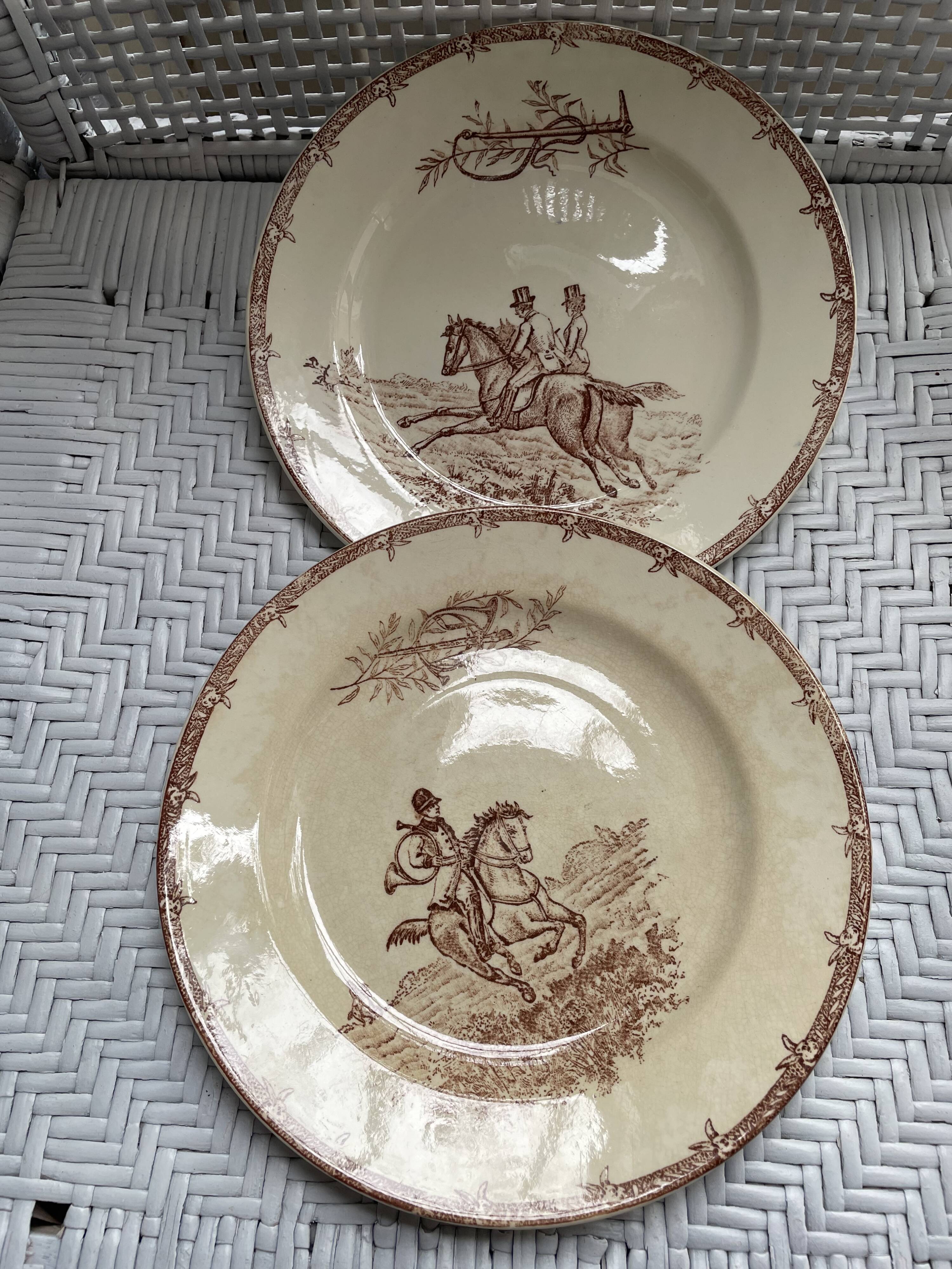 Flat plates iron earth hunting scene vieillard