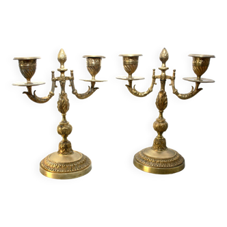 Paire de chandelers en bronze dore