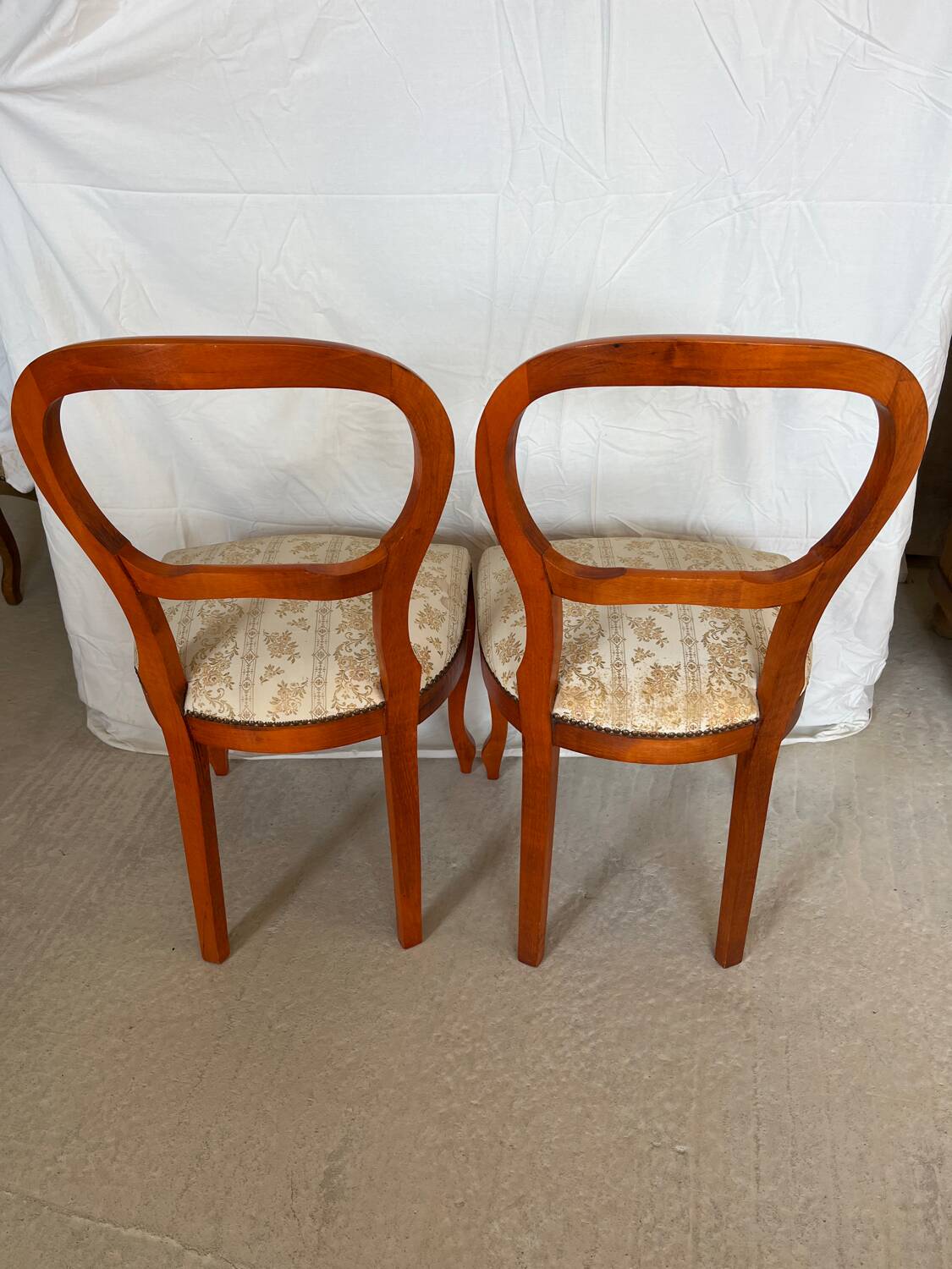 2 upholstered hot air balloon chairs