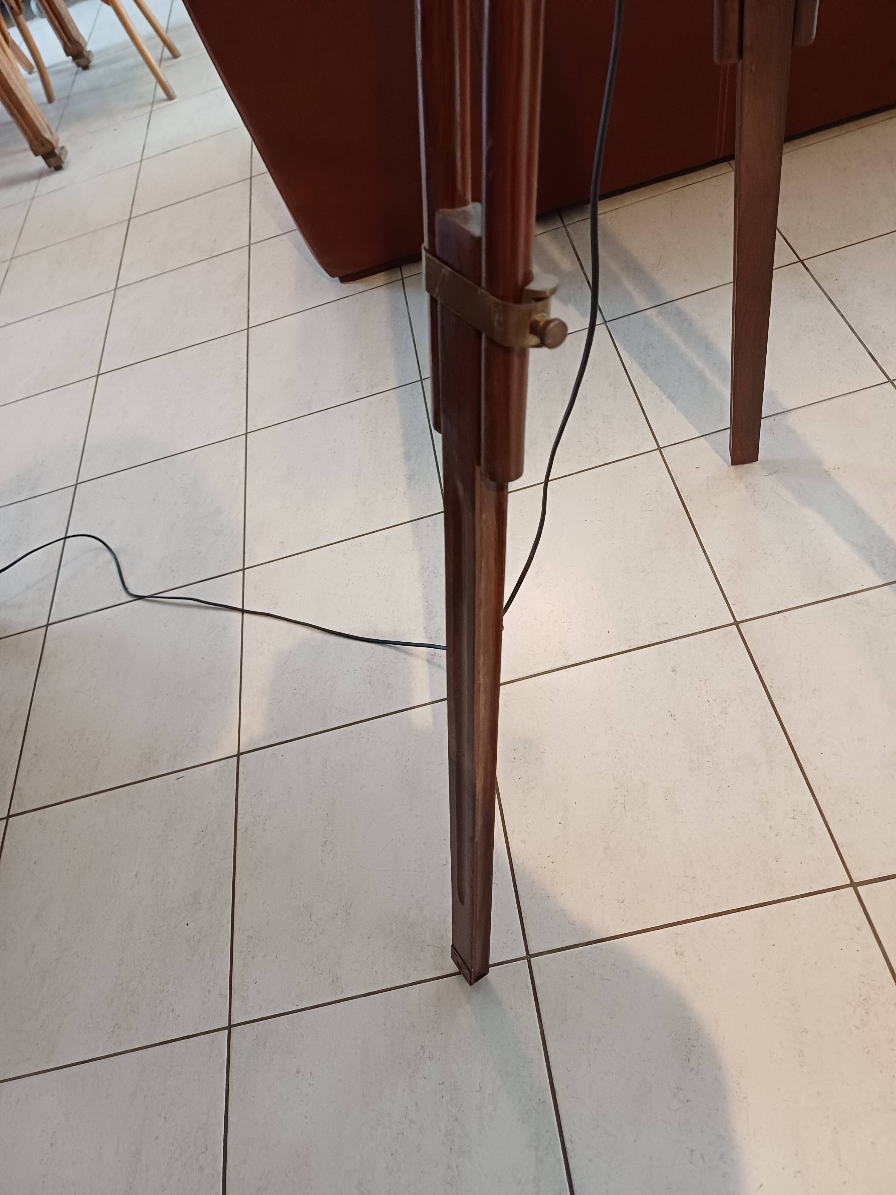 Geometric Tripod Lamp Wood and Brass