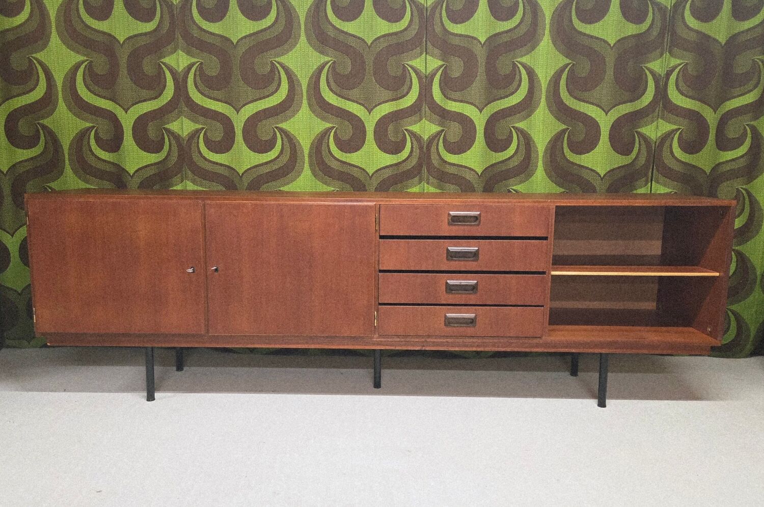 Large teak sideboard 1970