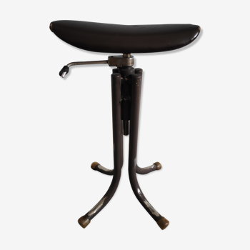 Industrial stool of adjustable craft in skai seat height