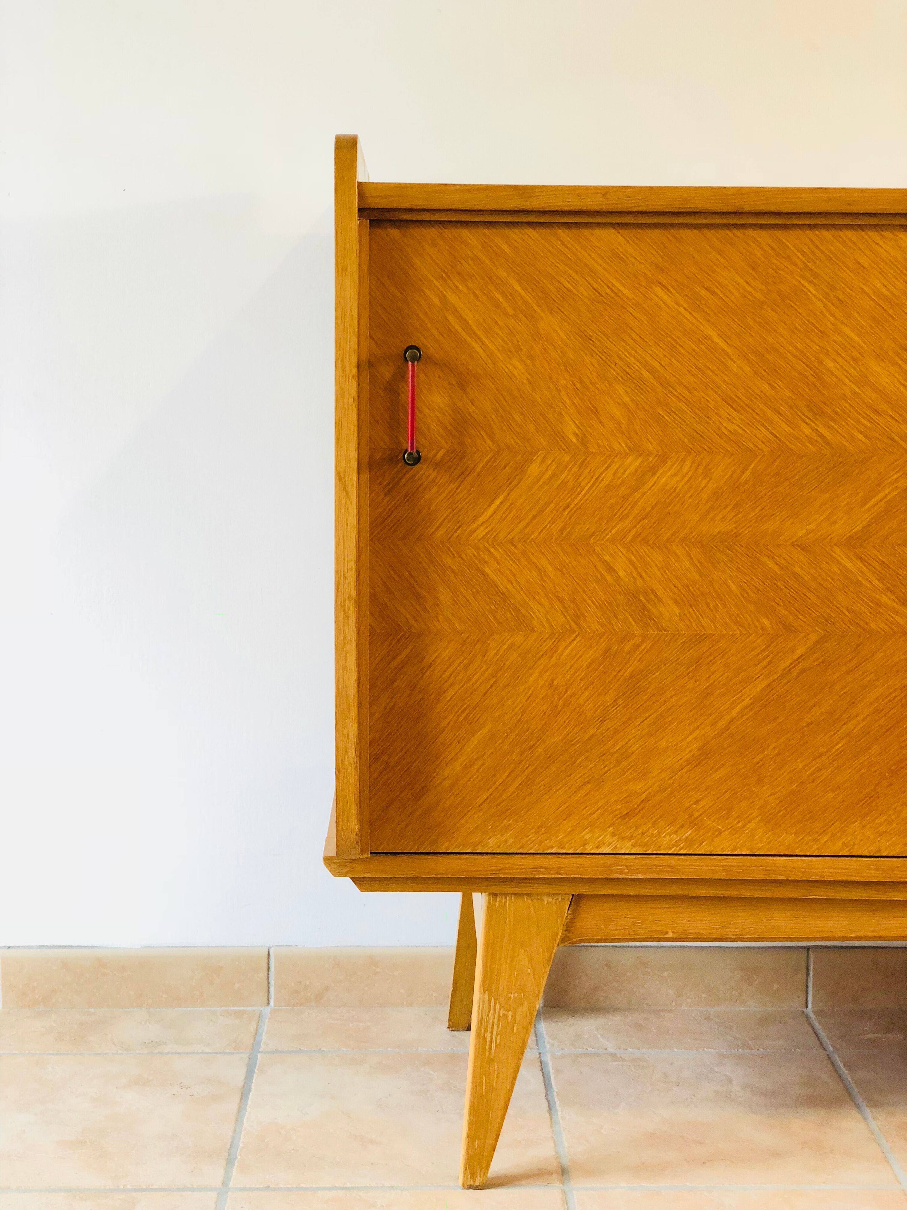 Sideboard oak feet compass 1960