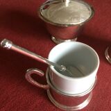 Tasses à café avec sucrier