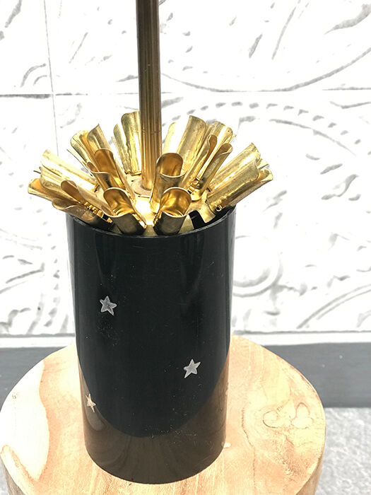 Table cigarette holder