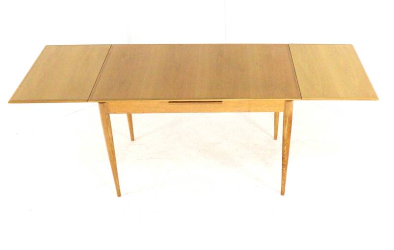Rectangular extendable dining table "Embsen"