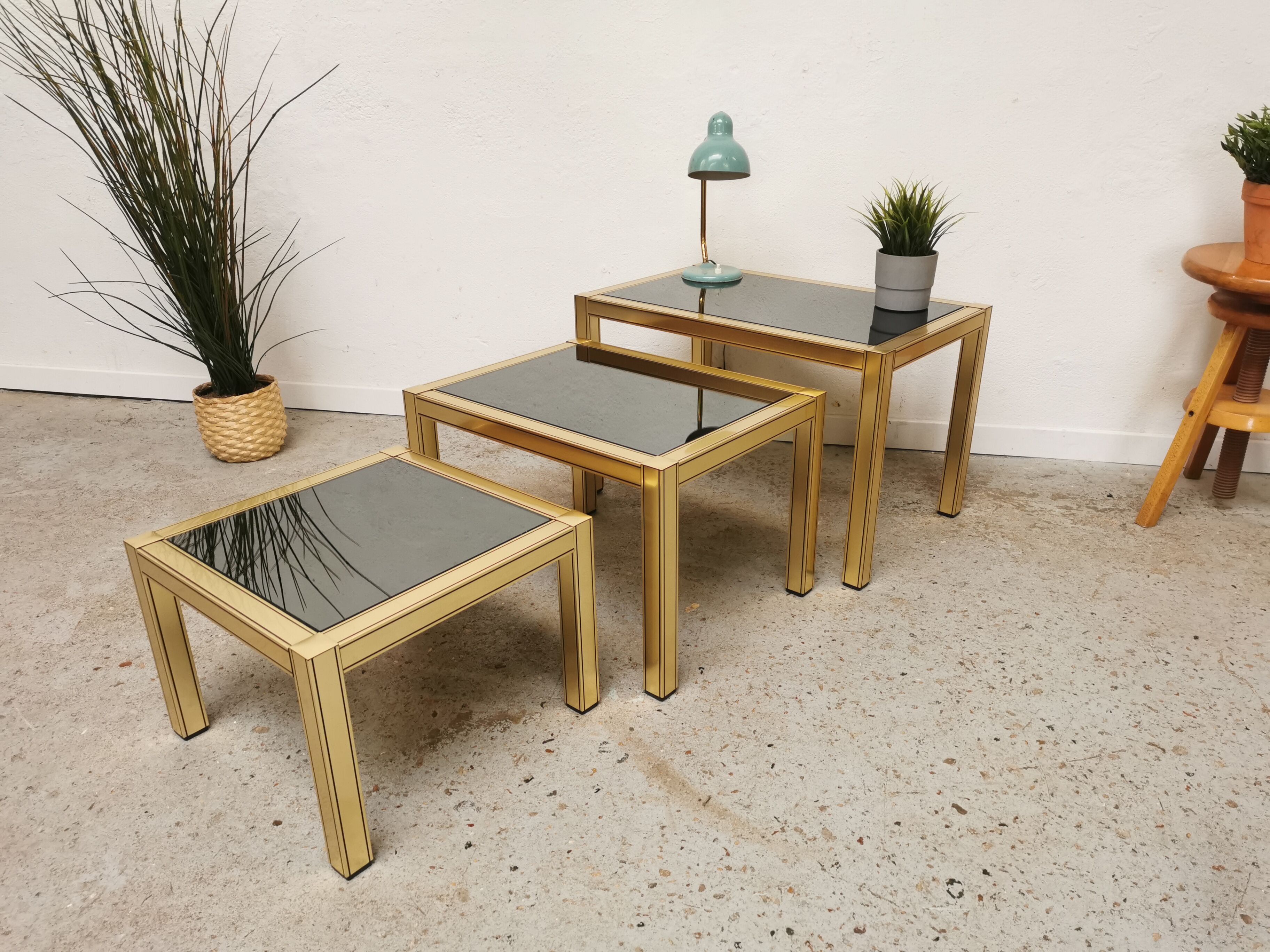 Tables gigognes laiton doré vintage 1970