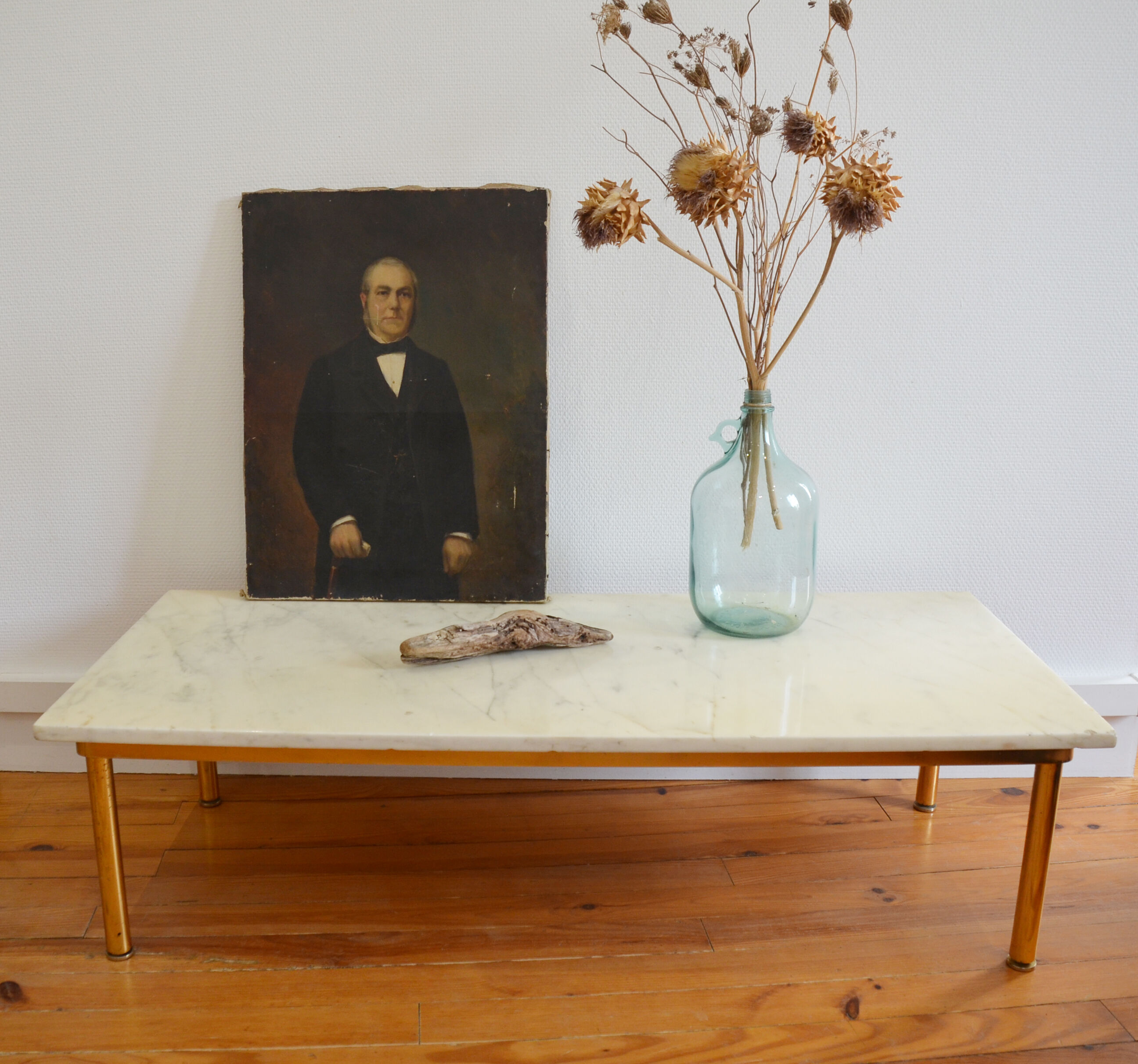 Coffee table in marble and gilded metal 70s