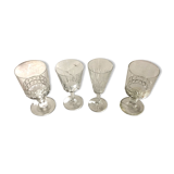 Lot de 4 verres à pied depareillés