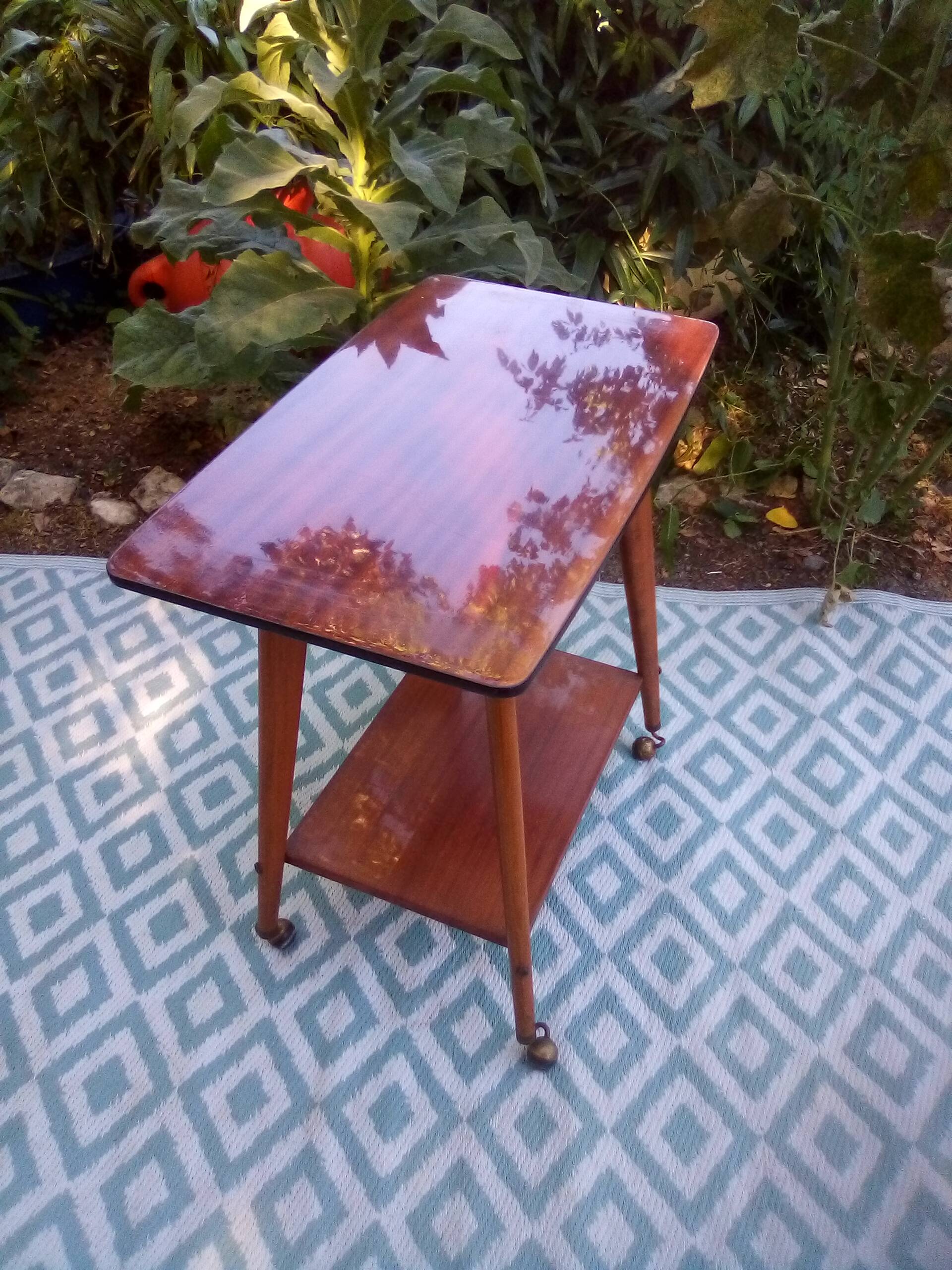 Side table / Trolley on wheels