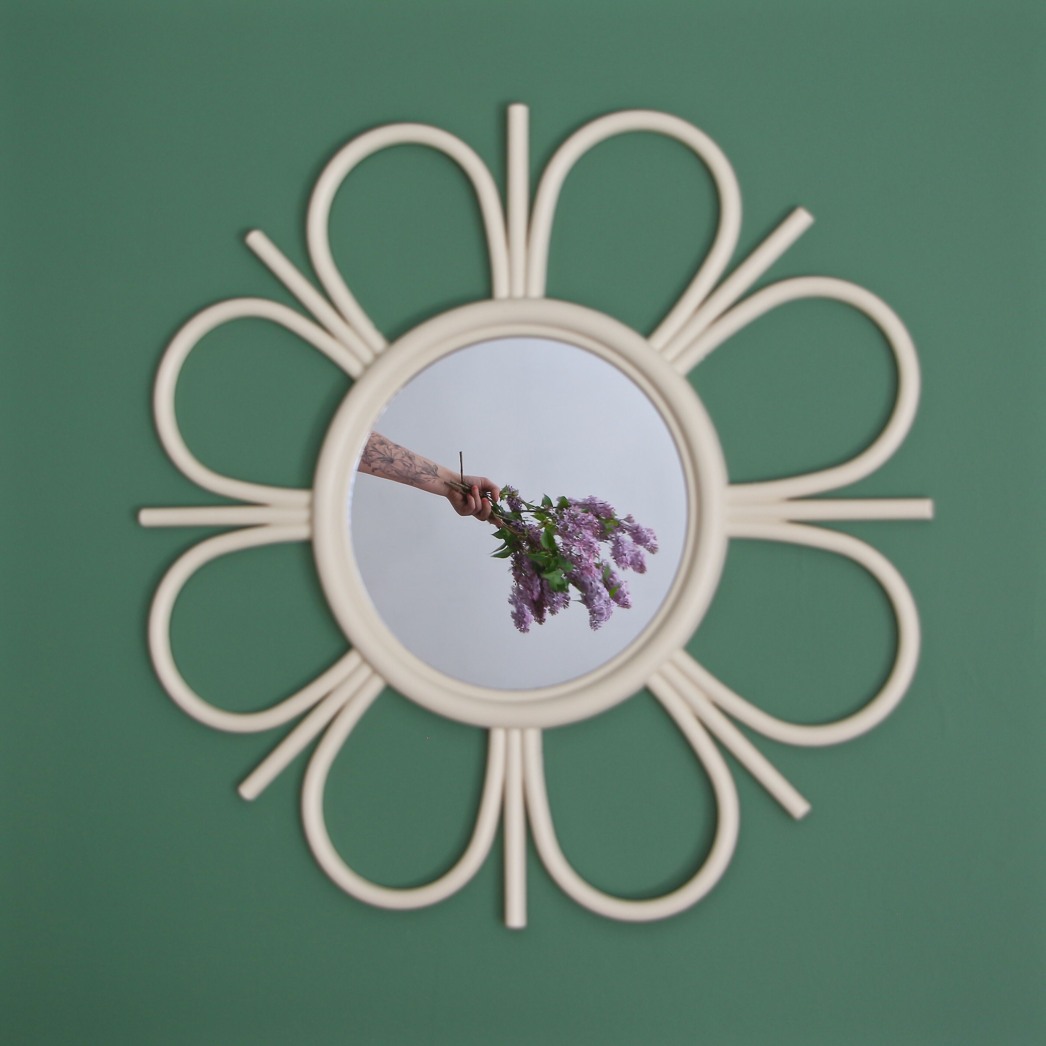 Plastic flower mirror