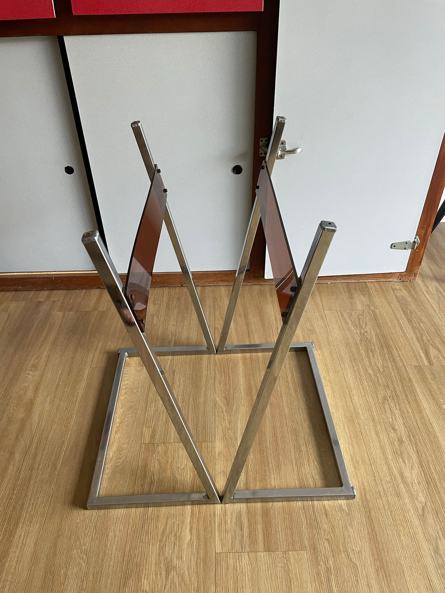 1970s table design