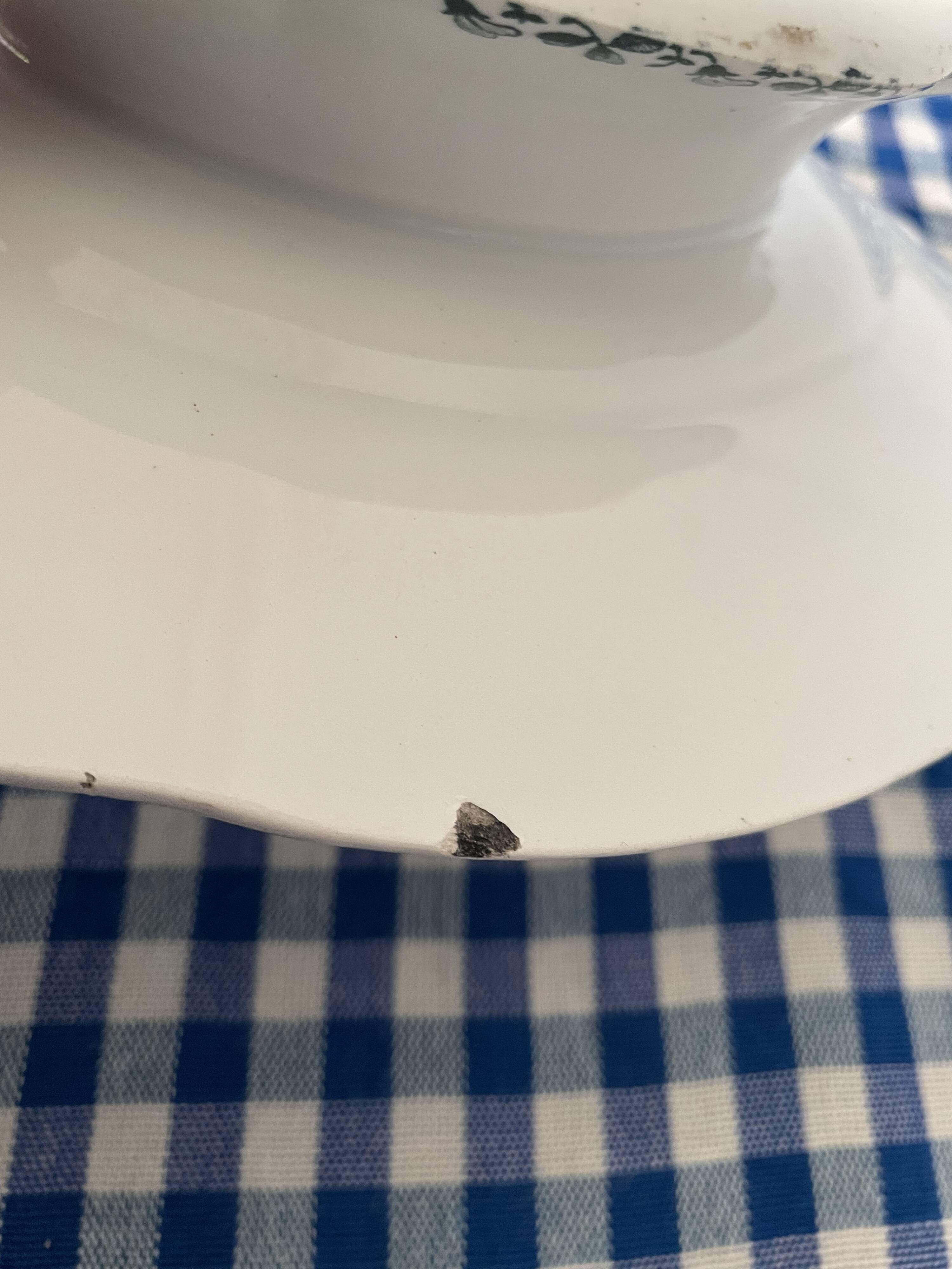 Iron pedestal dish