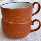 2 very and earthenware coffee cups