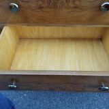 Armoire asymétrique