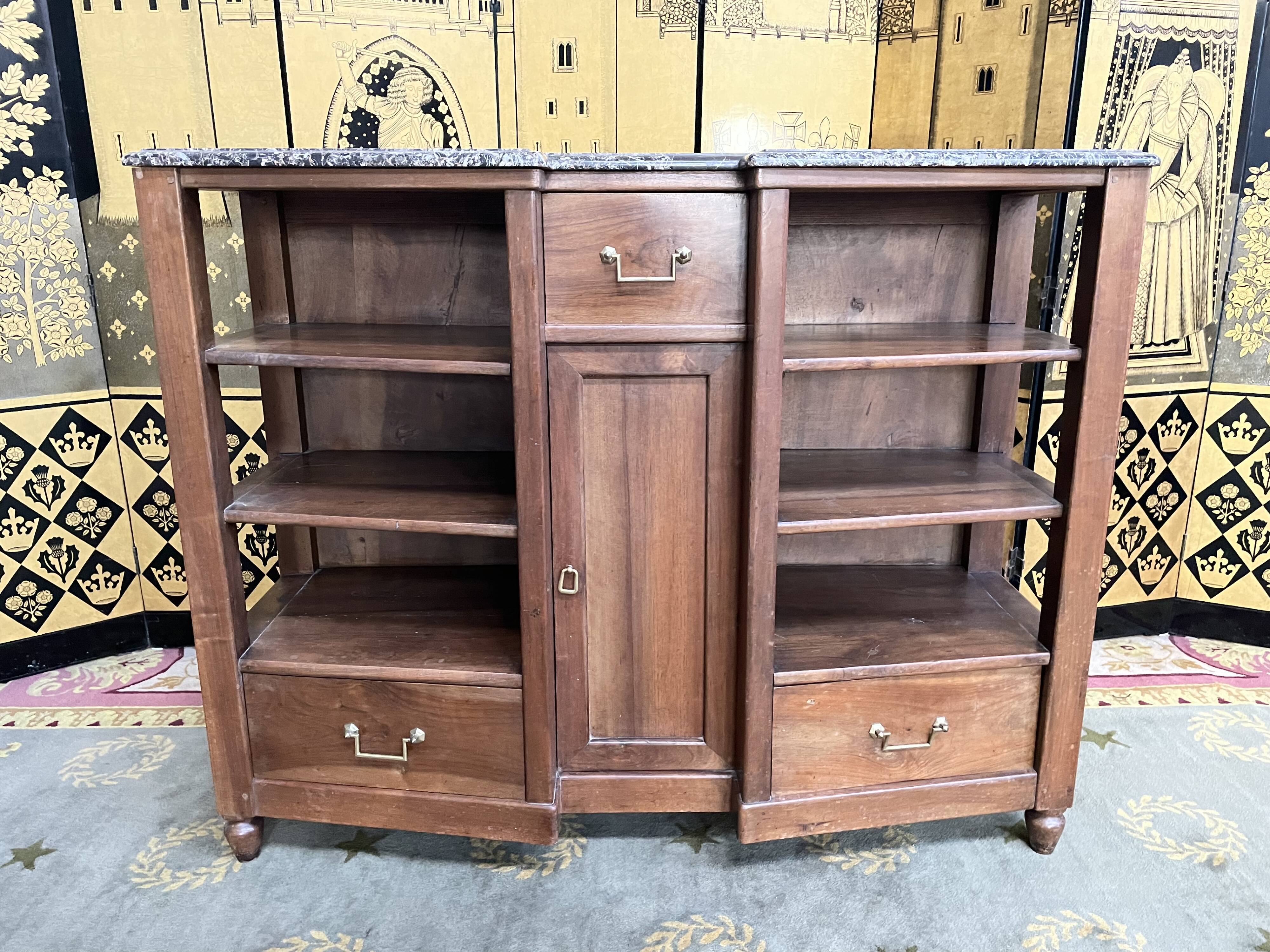 Buffet de style Louis XVI