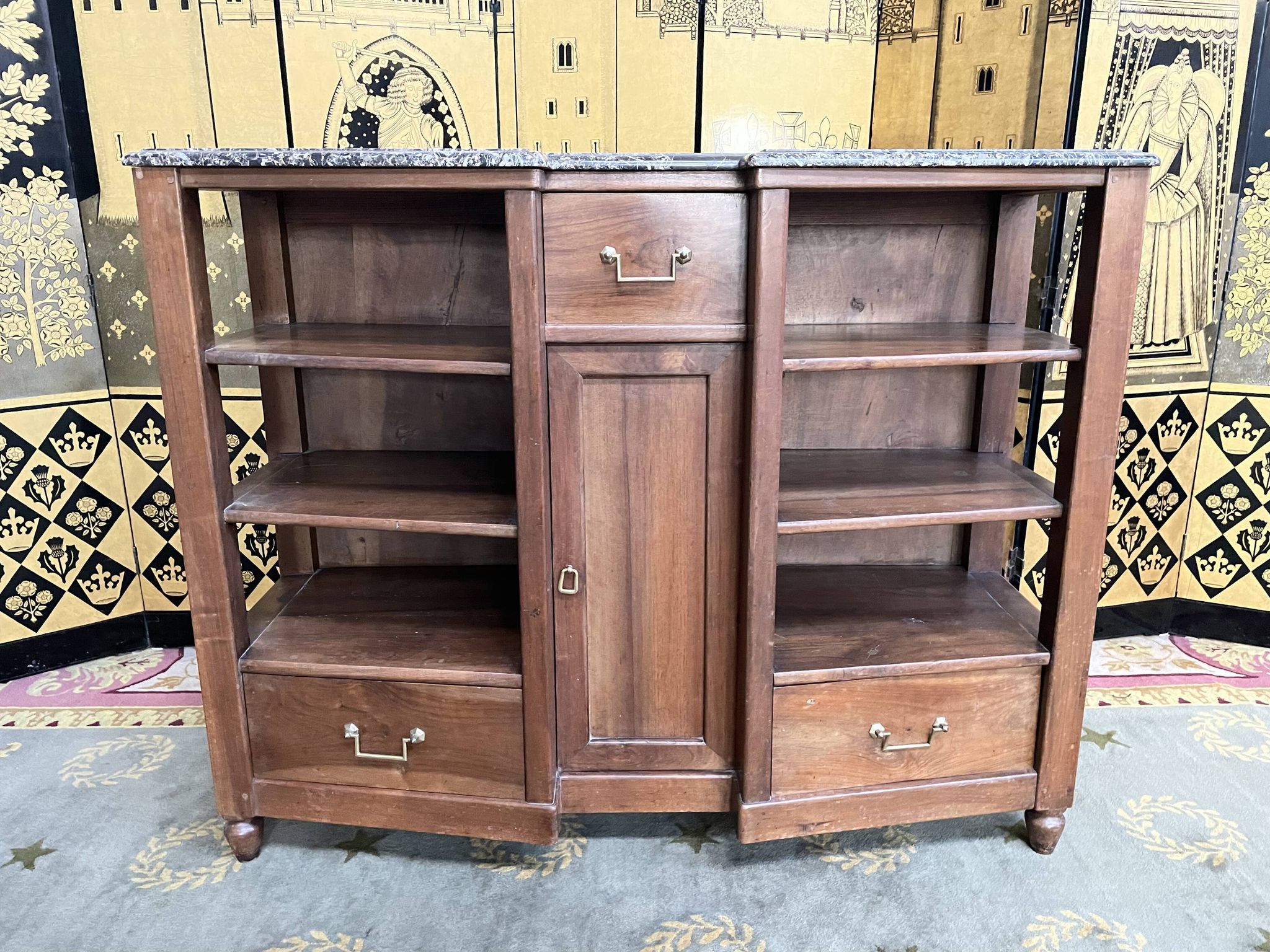 Buffet de style Louis XVI