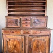 Vaisselier Dauphinois XIXe en merisier, buffet 2 corps