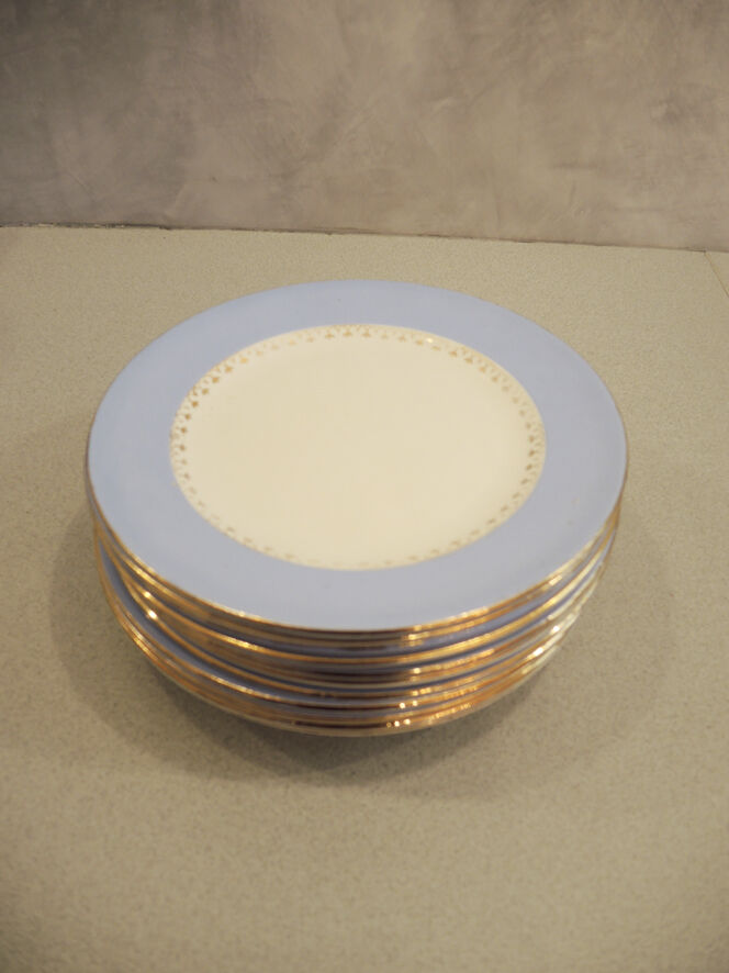 Former Dish Service In Blue Porcelain Lavender