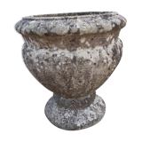 Medici planter in reconstructed stone