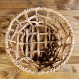 Round woven basket