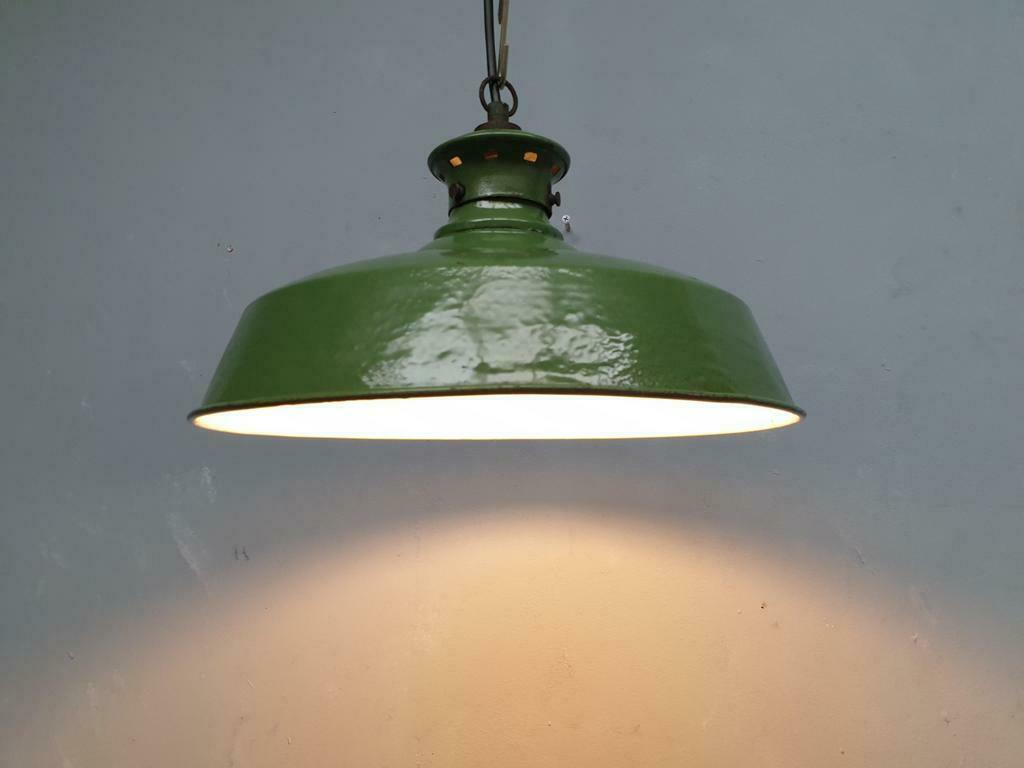 Old enamel lamp green