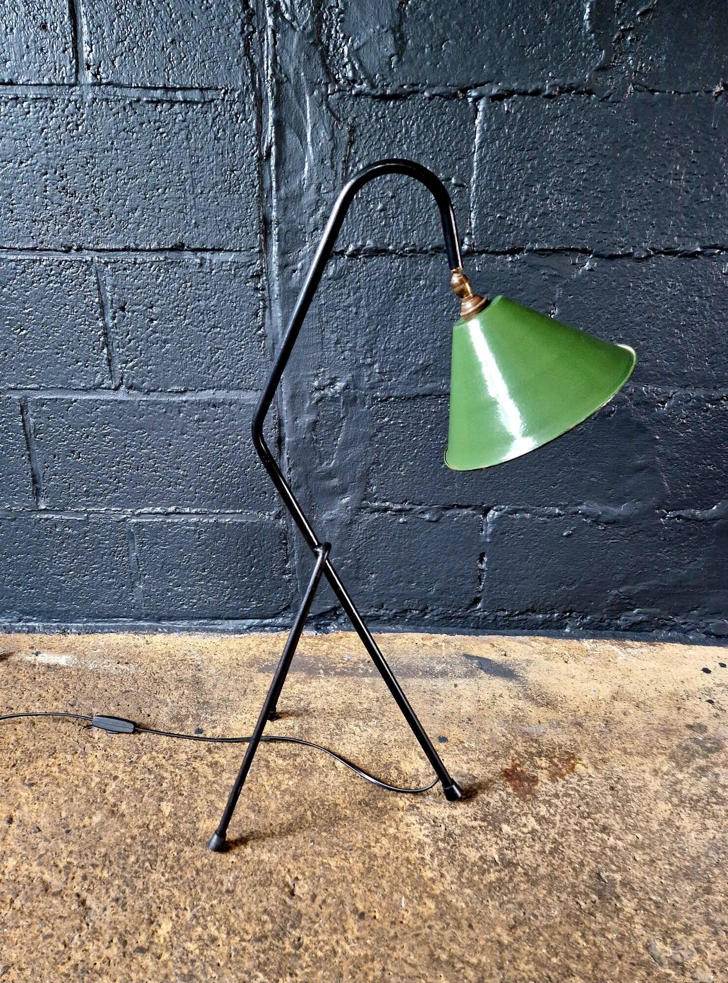 Industrial floor lamp in black lacquered metal and green enamelled sheet metal