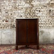 Mahogany neck style transition nineteenth century
