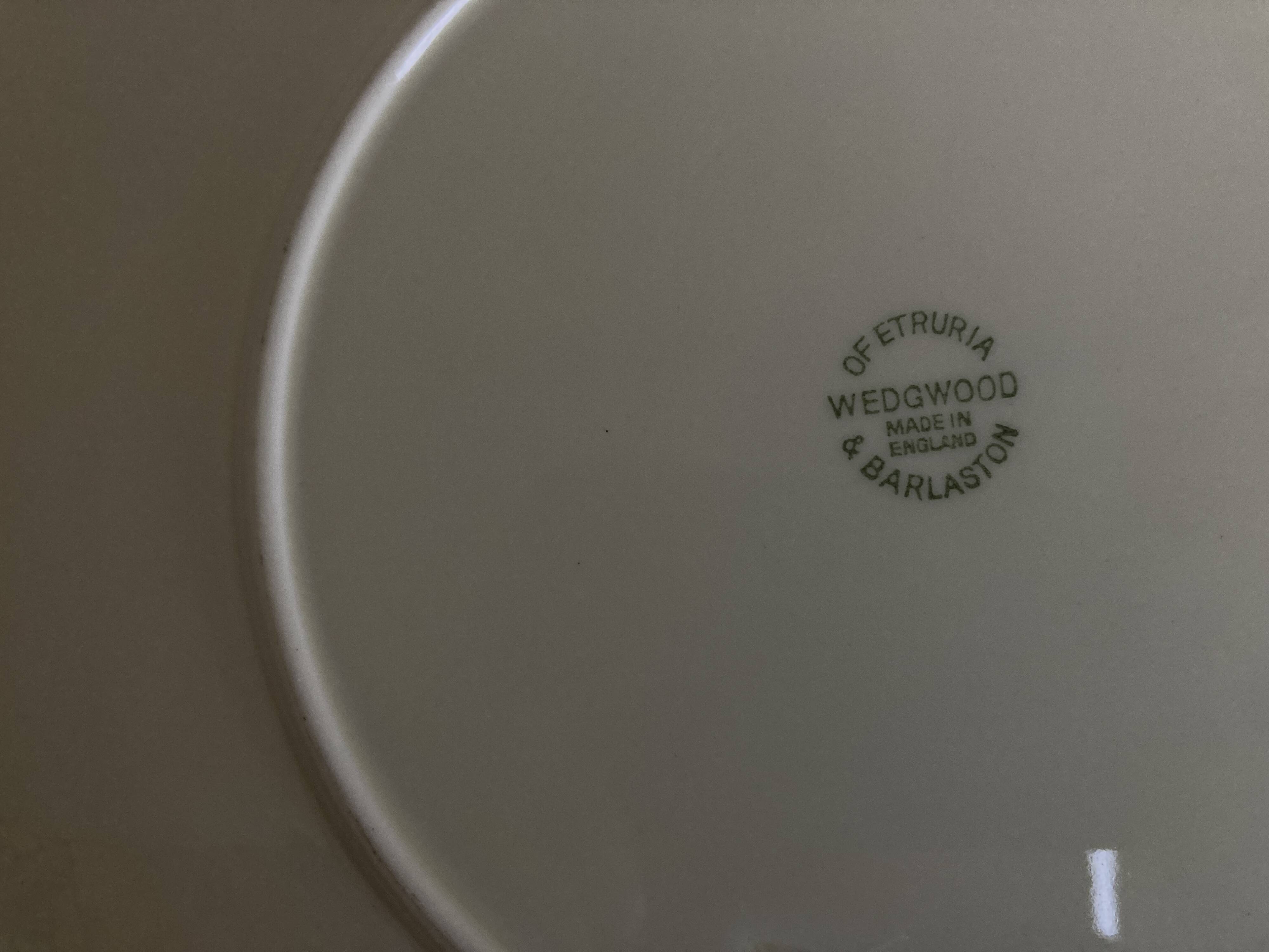 Neo-classical Greek revival shell-shaped dish, Wedgwood Etruria, 1940