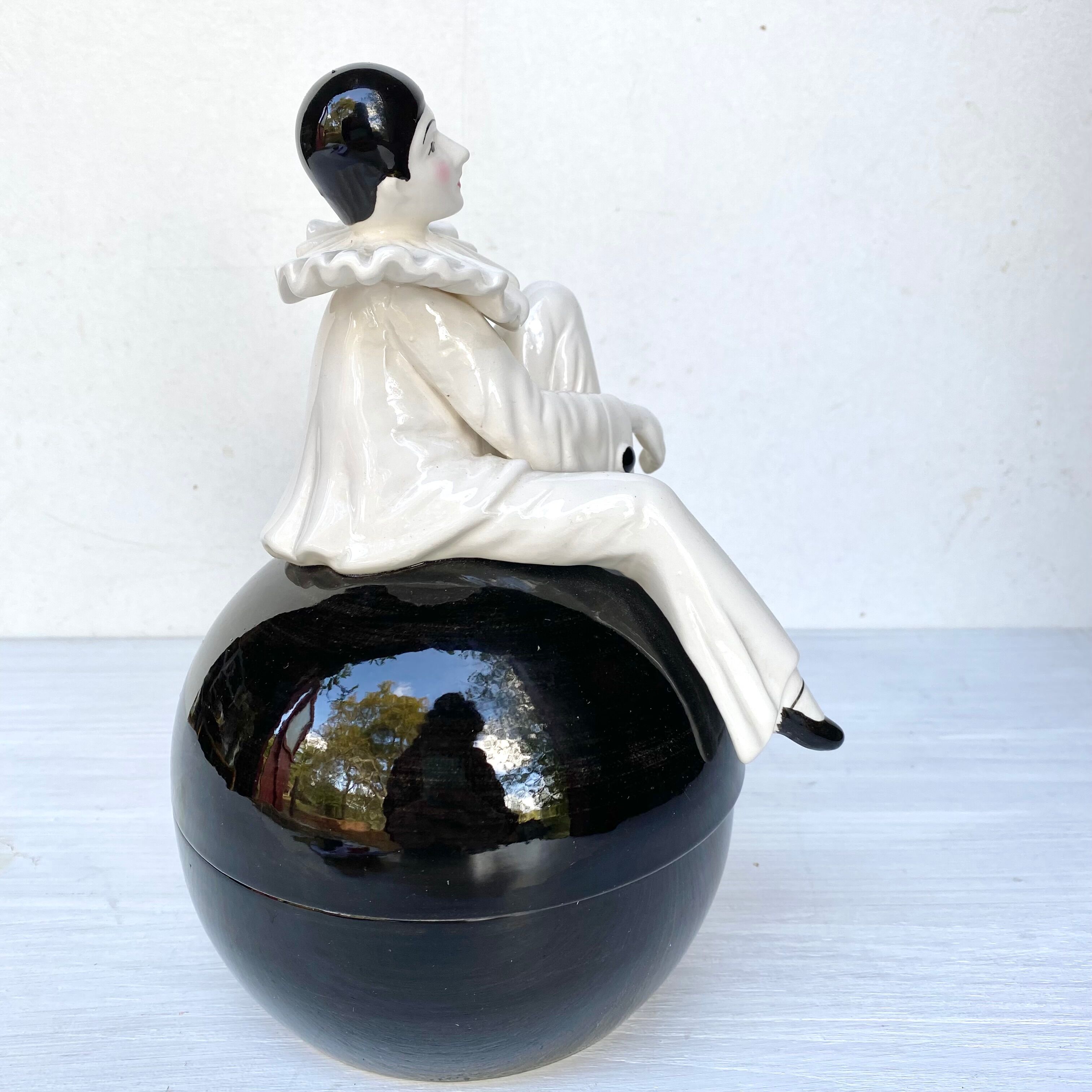 Vintage pierrot ceramic pot