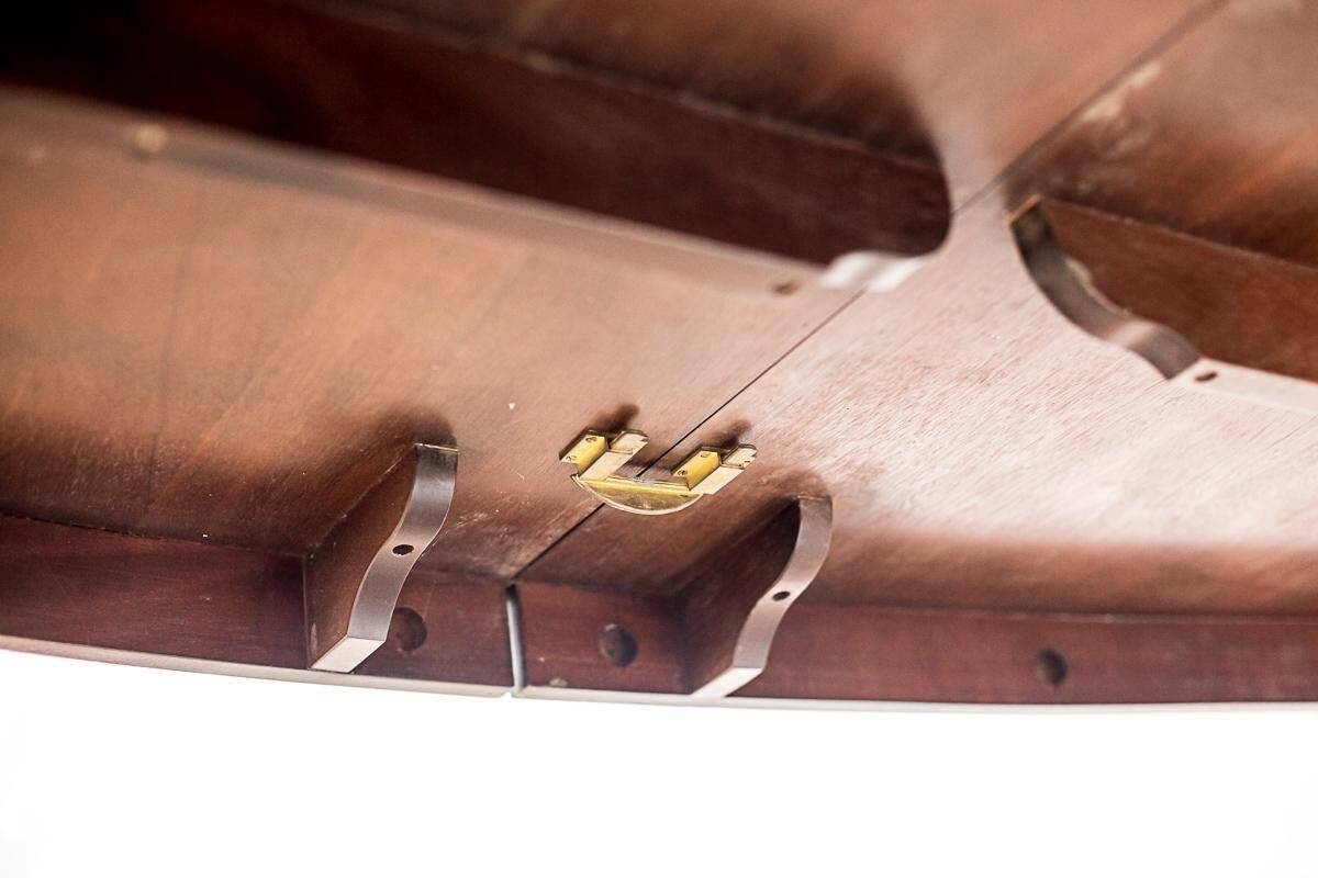 English Extendable Dining Table in Mahogany, 1920