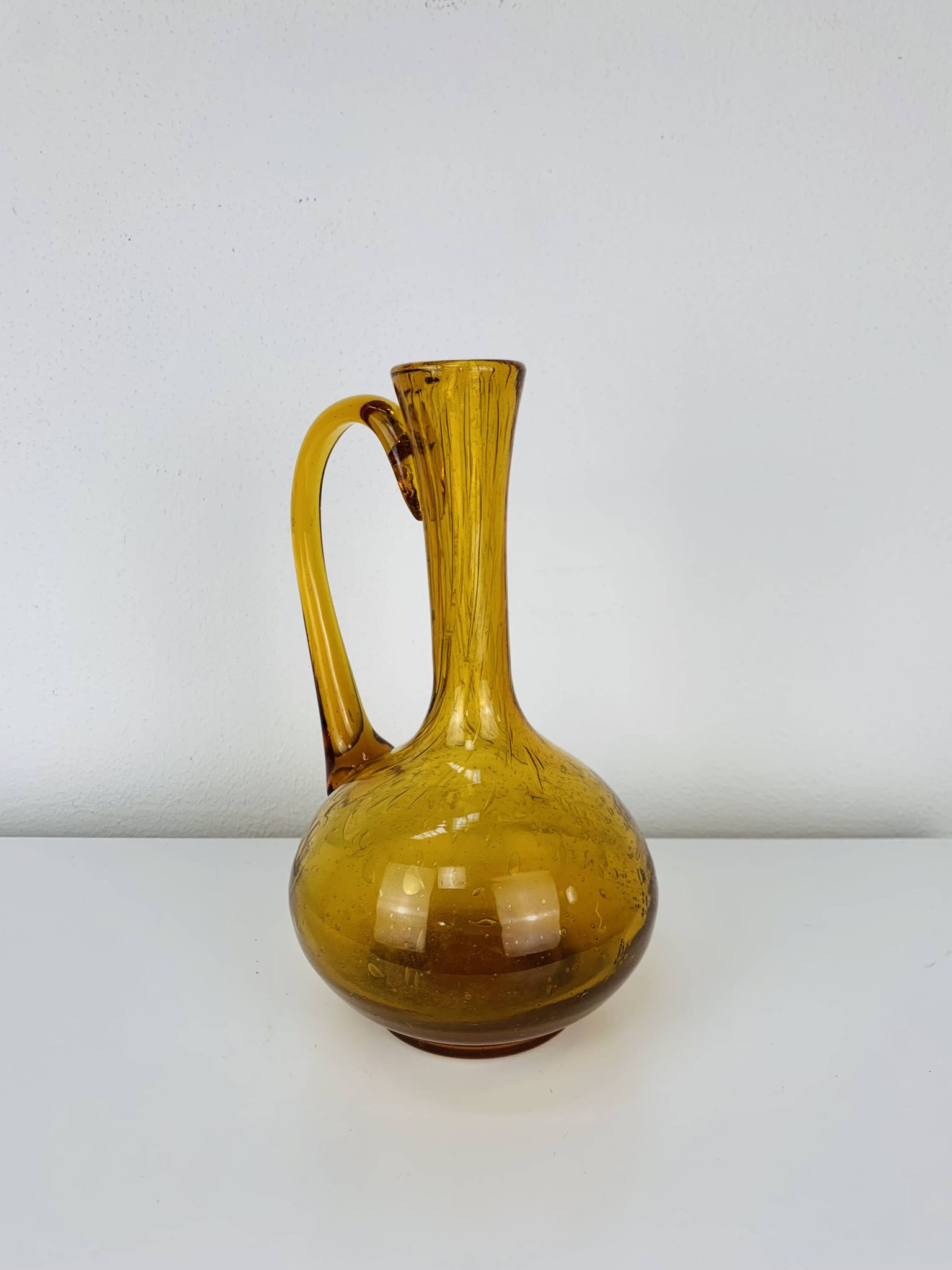 Vase verre bullé ambré vintage