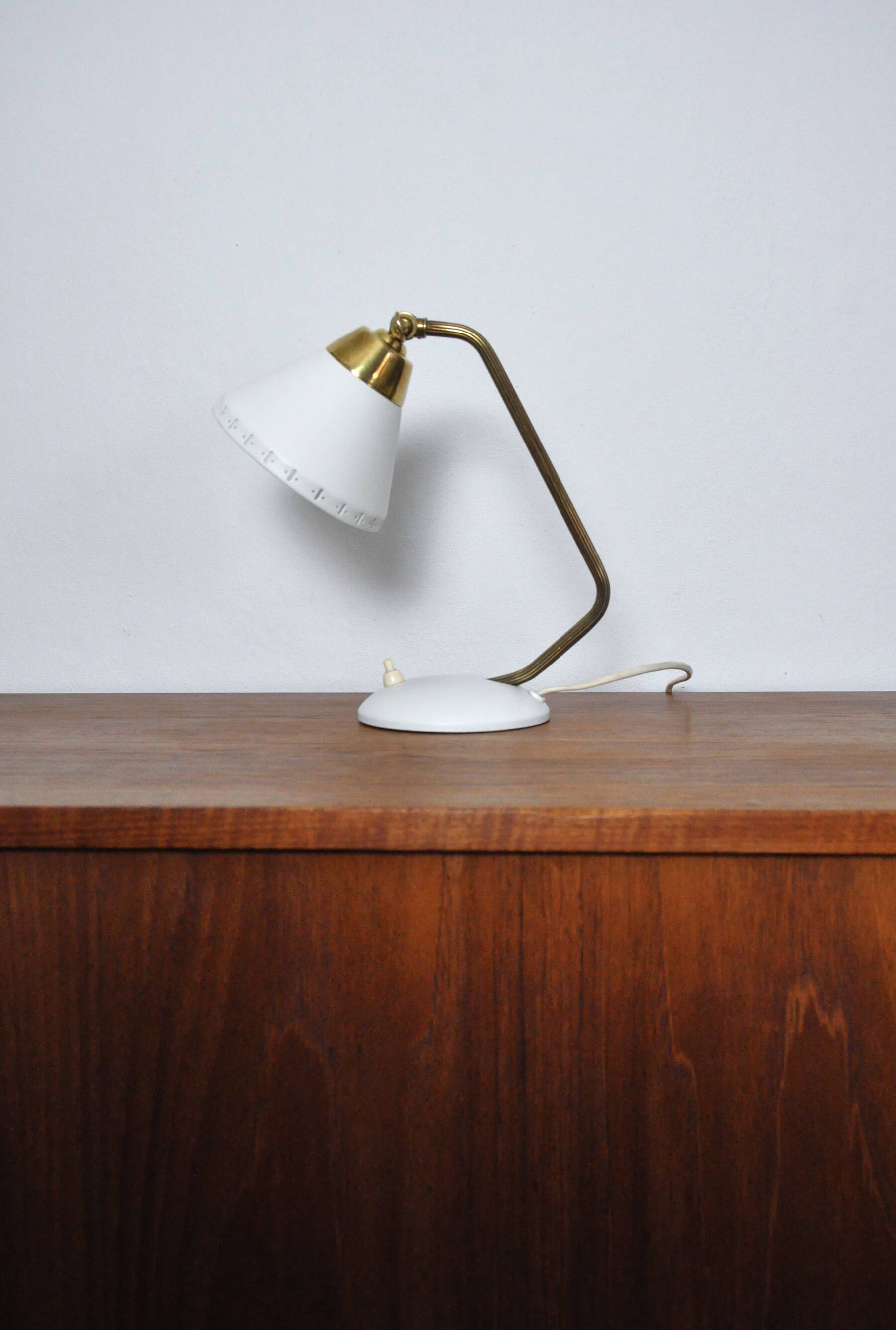 Swedish Table Lamp in Brass and White Metal, EWÅ Värnamo, 1950s
