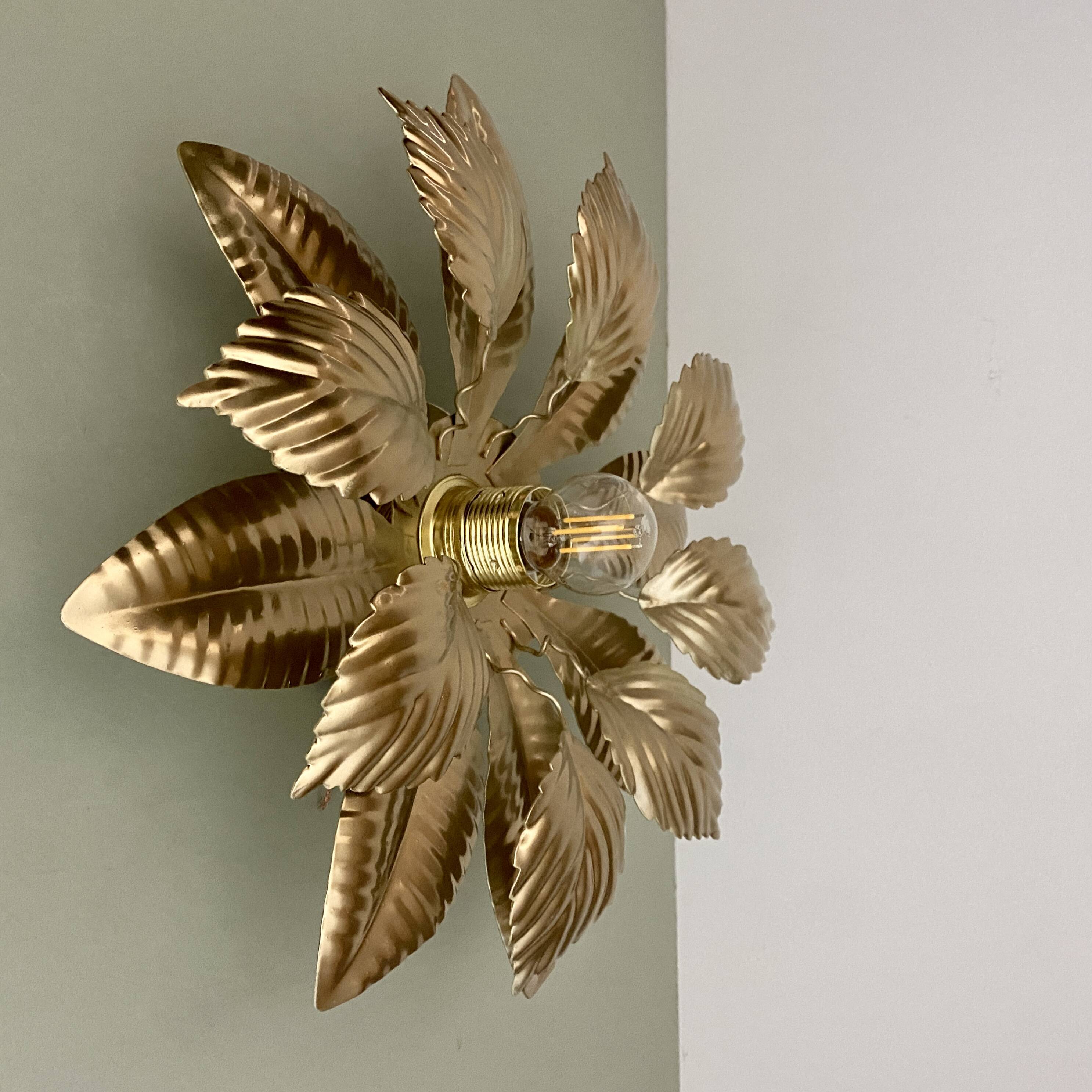 Vintage wall light in gold metal