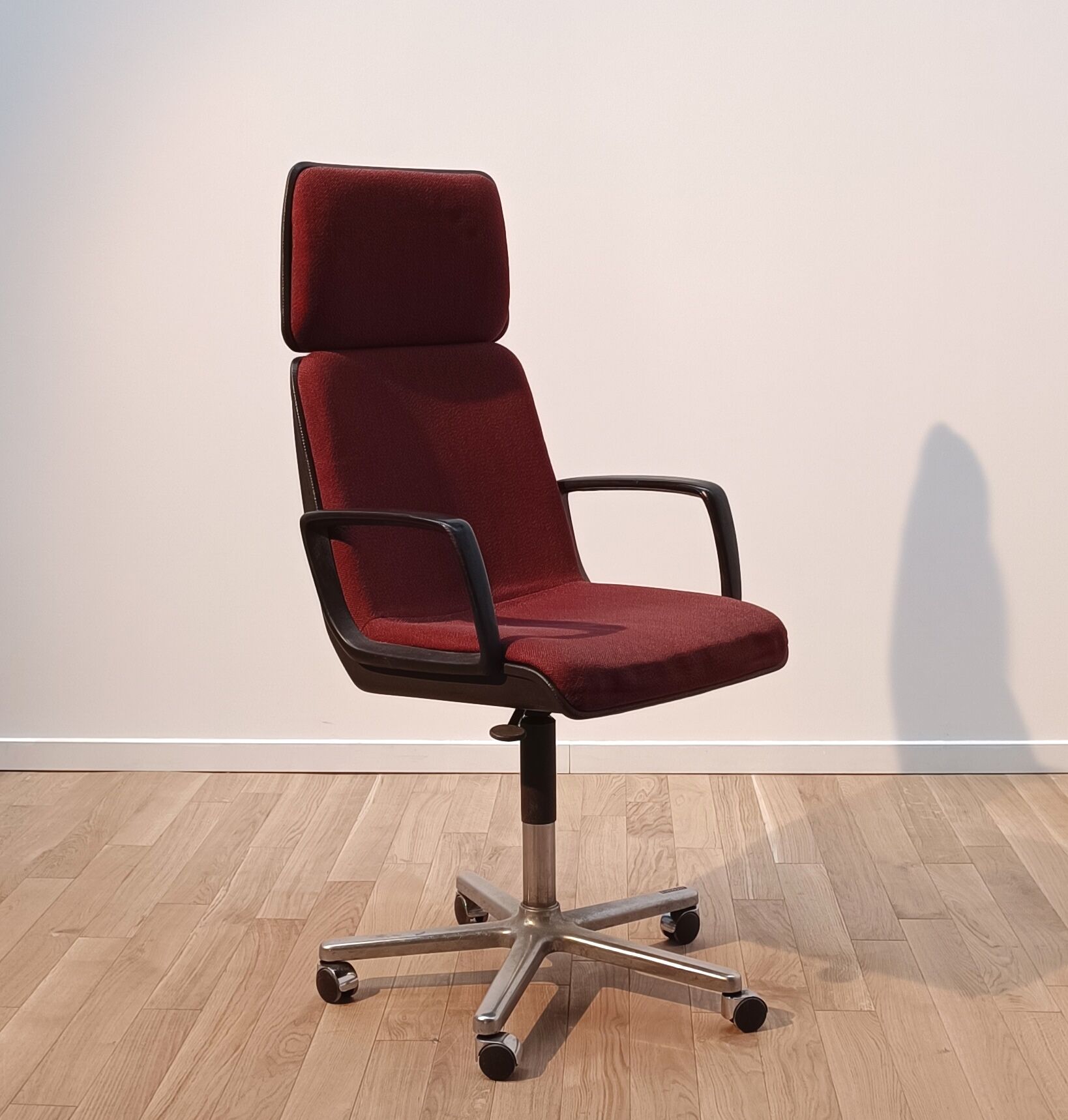 Eurosite office chair