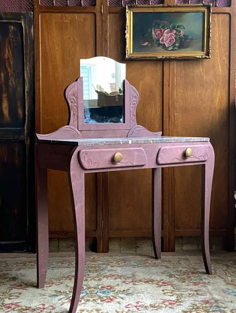 Art Deco dressing table in oak with an antique rose patina, timeless charm